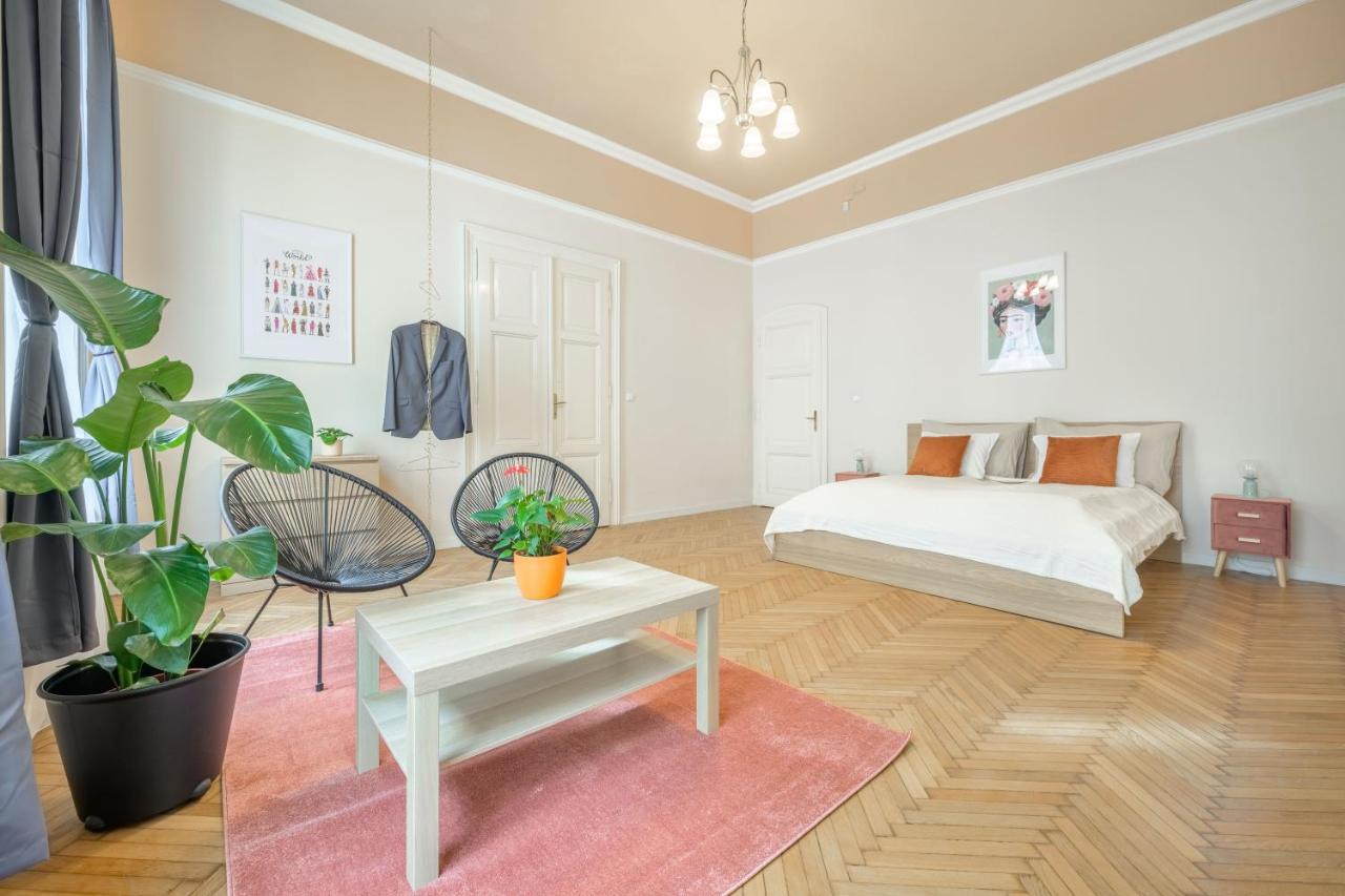 Apartamento Seasons Andrassy Budapeste